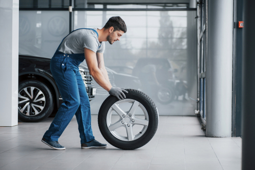 When Should I Break Out the Winter Tires? | York Tires