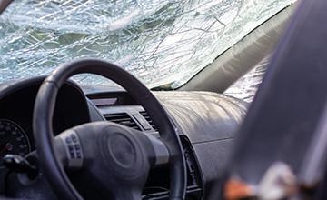 What to Do When Your Windshield Breaks While Driving